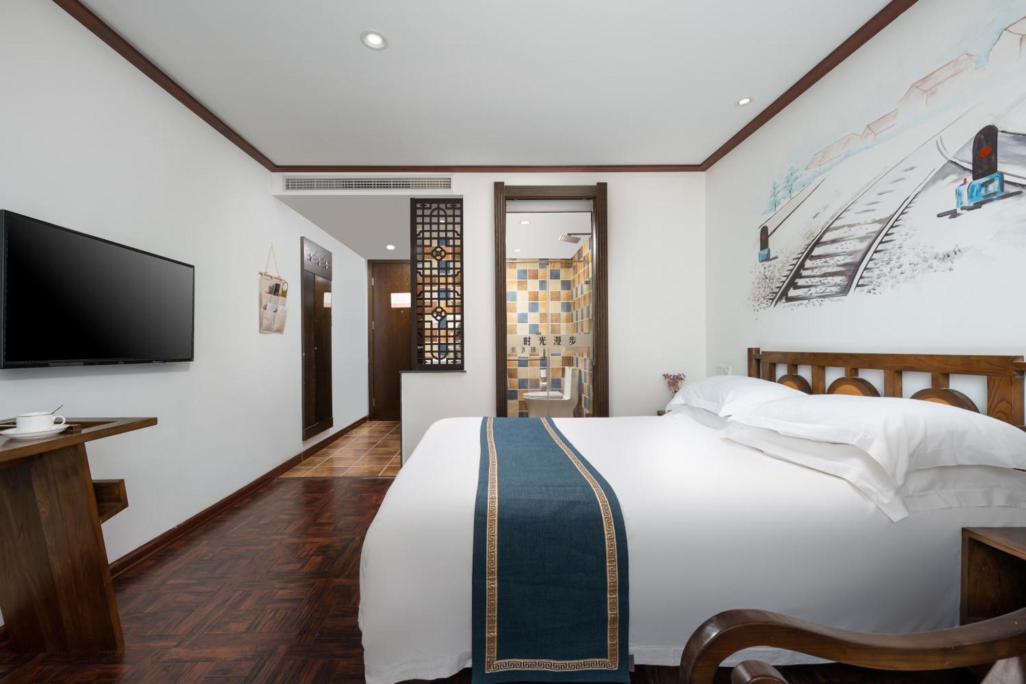 Nostalgia Hotel Near Tianjin Polar Ocean Word- Tianjin Fonte Joy World, 10 Minutes Drive Away From Tianjin Tanggu High-Speed Railway Station, Free Ice-Cream, Mineral Water, Snacks And Laundry Service, English Communication Well מראה חיצוני תמונה