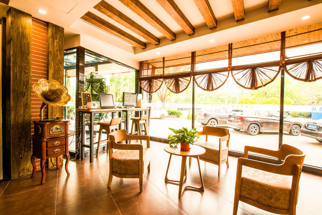 Nostalgia Hotel Near Tianjin Polar Ocean Word- Tianjin Fonte Joy World, 10 Minutes Drive Away From Tianjin Tanggu High-Speed Railway Station, Free Ice-Cream, Mineral Water, Snacks And Laundry Service, English Communication Well מראה חיצוני תמונה