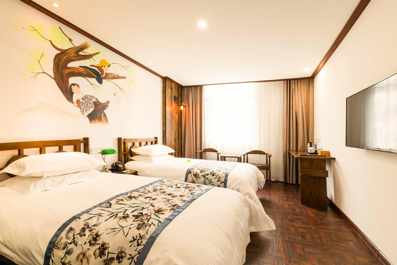 Nostalgia Hotel Near Tianjin Polar Ocean Word- Tianjin Fonte Joy World, 10 Minutes Drive Away From Tianjin Tanggu High-Speed Railway Station, Free Ice-Cream, Mineral Water, Snacks And Laundry Service, English Communication Well מראה חיצוני תמונה