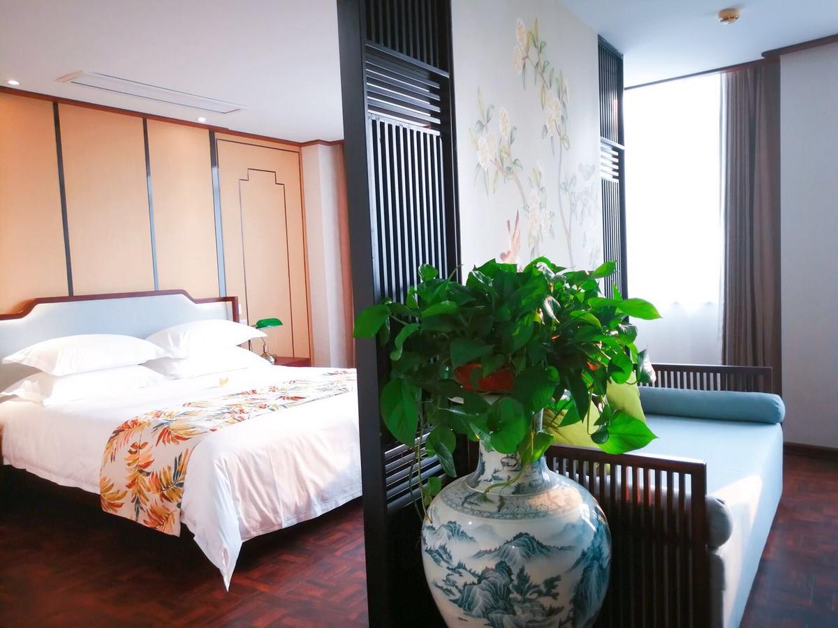 Nostalgia Hotel Near Tianjin Polar Ocean Word- Tianjin Fonte Joy World, 10 Minutes Drive Away From Tianjin Tanggu High-Speed Railway Station, Free Ice-Cream, Mineral Water, Snacks And Laundry Service, English Communication Well מראה חיצוני תמונה