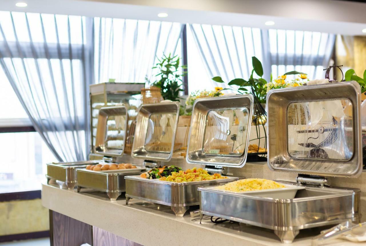 Nostalgia Hotel Near Tianjin Polar Ocean Word- Tianjin Fonte Joy World, 10 Minutes Drive Away From Tianjin Tanggu High-Speed Railway Station, Free Ice-Cream, Mineral Water, Snacks And Laundry Service, English Communication Well מראה חיצוני תמונה
