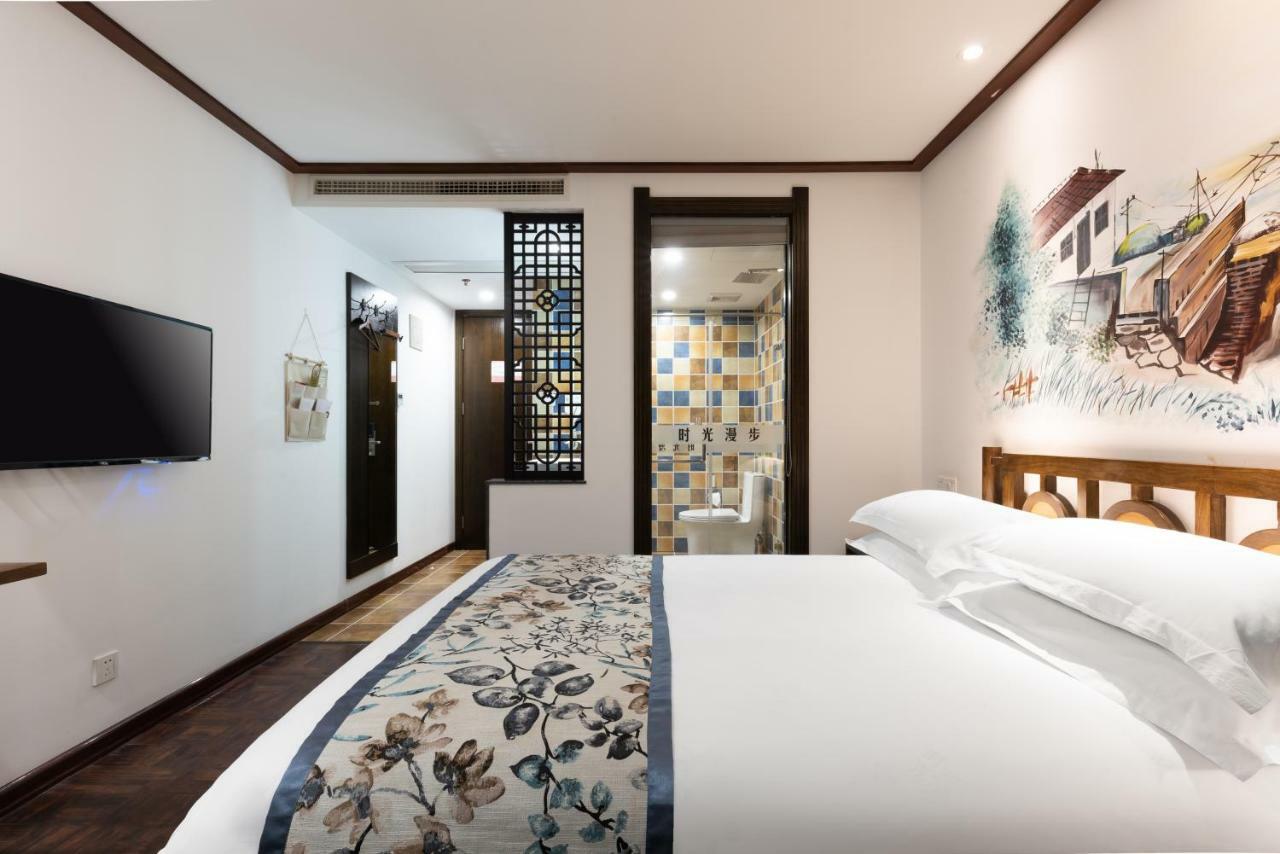 Nostalgia Hotel Near Tianjin Polar Ocean Word- Tianjin Fonte Joy World, 10 Minutes Drive Away From Tianjin Tanggu High-Speed Railway Station, Free Ice-Cream, Mineral Water, Snacks And Laundry Service, English Communication Well מראה חיצוני תמונה