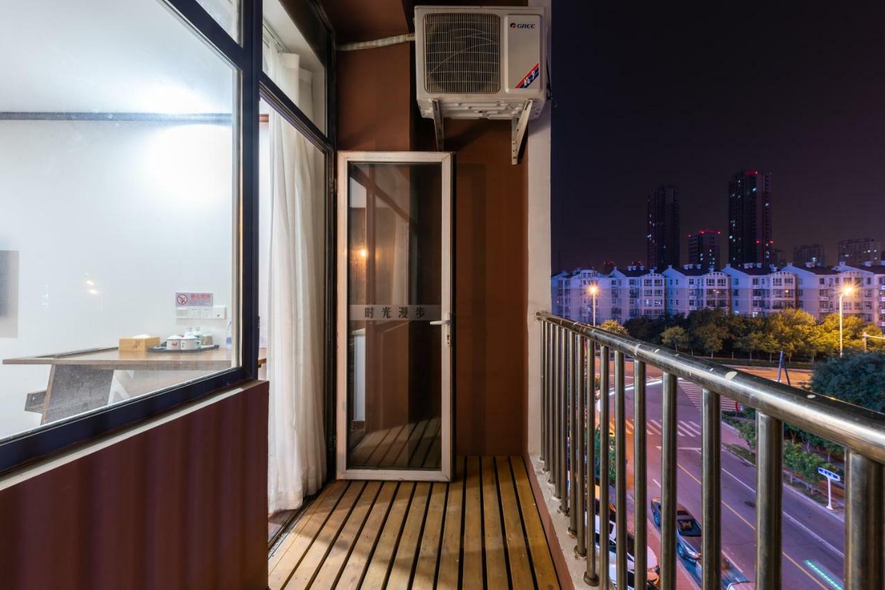 Nostalgia Hotel Near Tianjin Polar Ocean Word- Tianjin Fonte Joy World, 10 Minutes Drive Away From Tianjin Tanggu High-Speed Railway Station, Free Ice-Cream, Mineral Water, Snacks And Laundry Service, English Communication Well מראה חיצוני תמונה