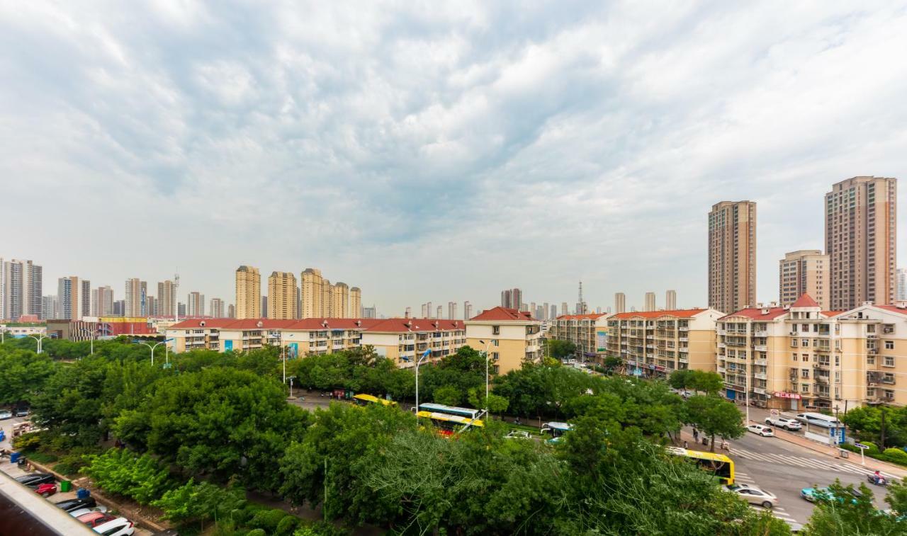 Nostalgia Hotel Near Tianjin Polar Ocean Word- Tianjin Fonte Joy World, 10 Minutes Drive Away From Tianjin Tanggu High-Speed Railway Station, Free Ice-Cream, Mineral Water, Snacks And Laundry Service, English Communication Well מראה חיצוני תמונה
