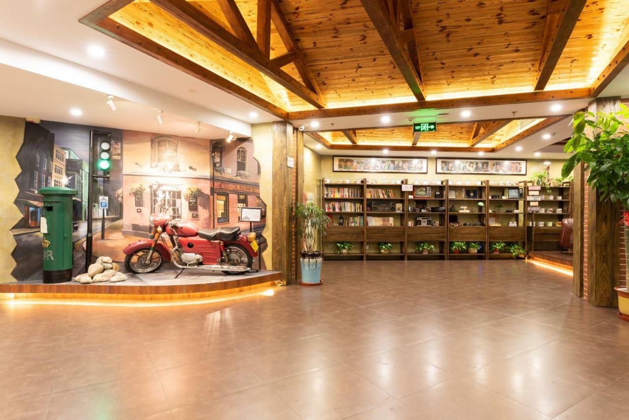 Nostalgia Hotel Near Tianjin Polar Ocean Word- Tianjin Fonte Joy World, 10 Minutes Drive Away From Tianjin Tanggu High-Speed Railway Station, Free Ice-Cream, Mineral Water, Snacks And Laundry Service, English Communication Well מראה חיצוני תמונה